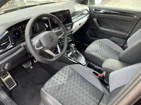 Volkswagen T-Roc thumbnail 12