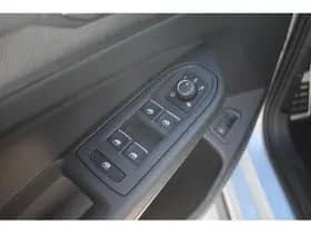 Volkswagen Golf thumbnail 13