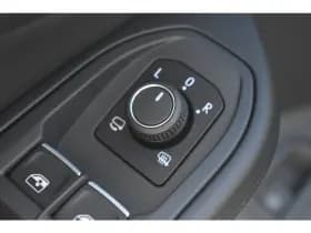 Volkswagen Golf thumbnail 14