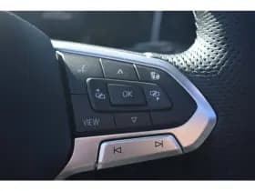 Volkswagen Golf thumbnail 20