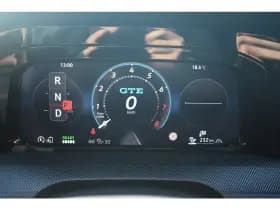 Volkswagen Golf thumbnail 23