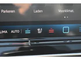 Volkswagen Golf thumbnail 38