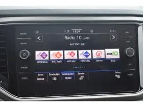 Volkswagen T-Roc thumbnail 18