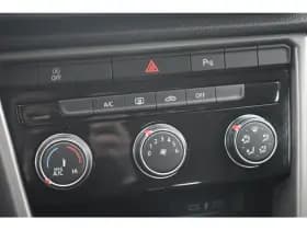 Volkswagen T-Roc thumbnail 21