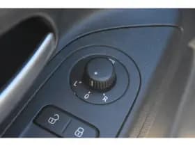 Volkswagen Up! thumbnail 12