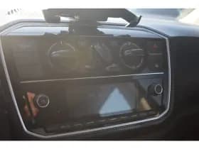 Volkswagen Up! thumbnail 16