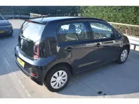 Volkswagen Up! thumbnail 3
