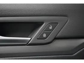 Volkswagen Golf thumbnail 12