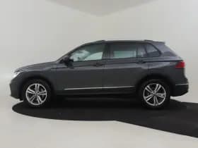 Volkswagen Tiguan thumbnail 3