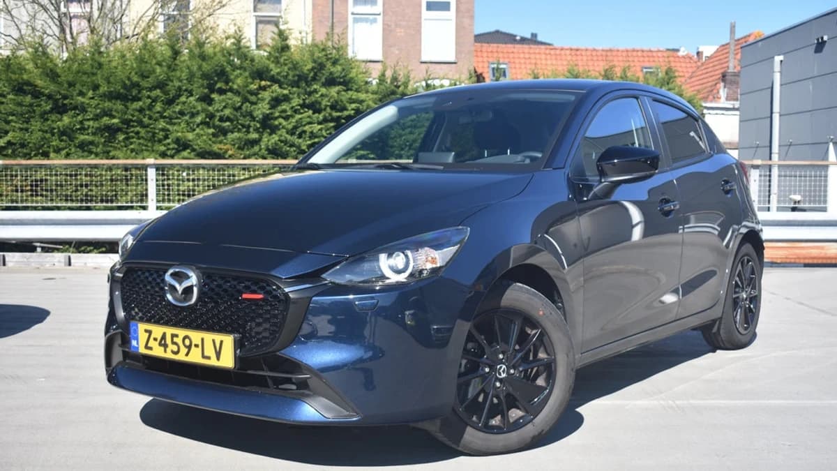 Mazda 2 — foto 1