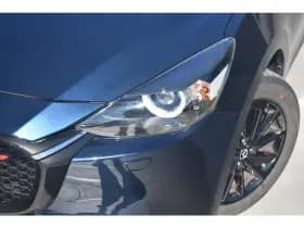 Mazda 2 thumbnail 5