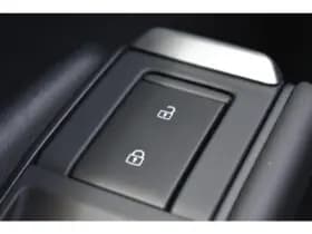 Volkswagen T-Roc thumbnail 14