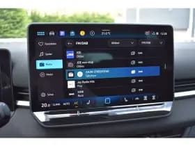 Volkswagen T-Roc thumbnail 24