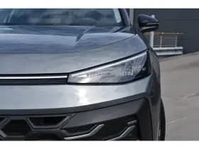 Volkswagen T-Roc thumbnail 5