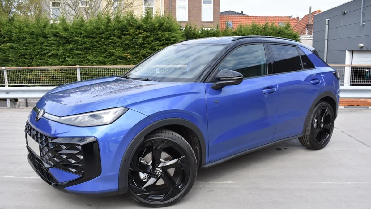 Volkswagen T-Roc — foto 1