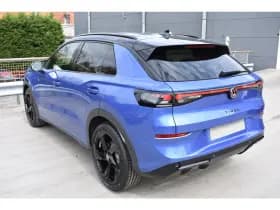 Volkswagen T-Roc thumbnail 3