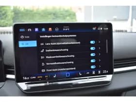 Volkswagen T-Roc thumbnail 33