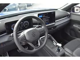 Volkswagen T-Roc thumbnail 10