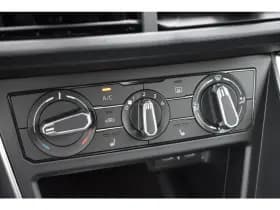 Volkswagen Polo thumbnail 24