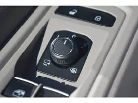 Volkswagen Multivan thumbnail 17