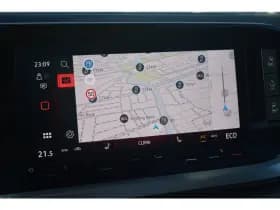 Volkswagen Multivan thumbnail 27