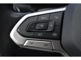 Volkswagen Golf thumbnail 15