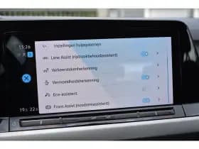 Volkswagen Golf thumbnail 26
