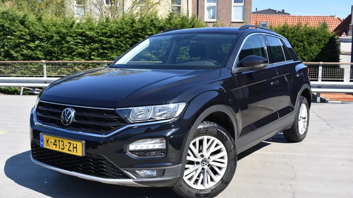 Volkswagen T-Roc — foto 1
