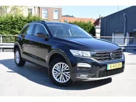 Volkswagen T-Roc thumbnail 2