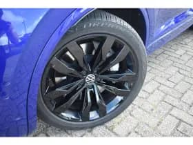 Volkswagen Touareg thumbnail 4