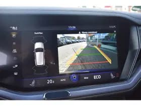 Volkswagen Touareg thumbnail 44
