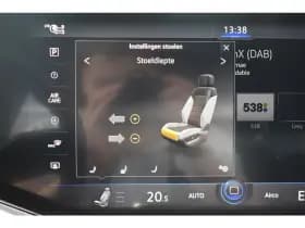 Volkswagen Touareg thumbnail 46