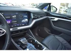 Volkswagen Touareg thumbnail 23