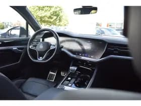 Volkswagen Touareg thumbnail 42