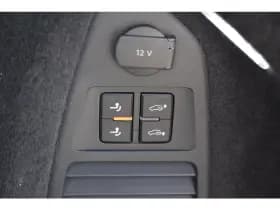 Volkswagen Touareg thumbnail 52