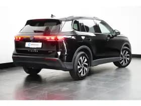 Volkswagen Tiguan thumbnail 4