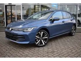Volkswagen Golf — 2025, 10 km