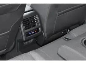 Volkswagen Golf thumbnail 17
