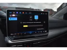 Volkswagen Golf thumbnail 27