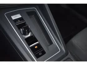 Volkswagen Golf thumbnail 32
