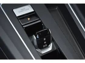 Volkswagen Golf thumbnail 33