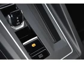 Volkswagen Golf thumbnail 34