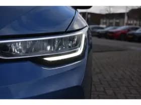 Volkswagen Golf thumbnail 5