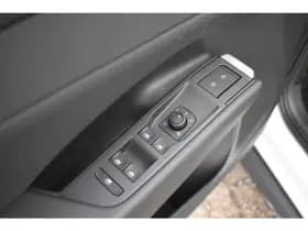 Volkswagen T-Roc thumbnail 14