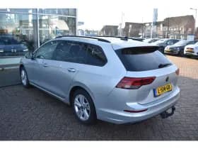 Volkswagen Golf thumbnail 2