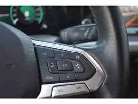 Volkswagen Golf thumbnail 17