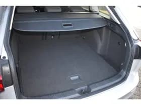 Volkswagen Golf thumbnail 32