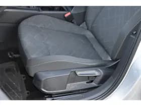 Volkswagen Golf thumbnail 8