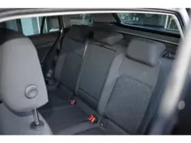 Volkswagen Golf thumbnail 10