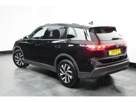 Volkswagen Tiguan thumbnail 3